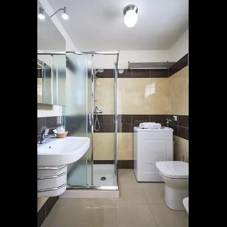 On The Terrace Apartment *